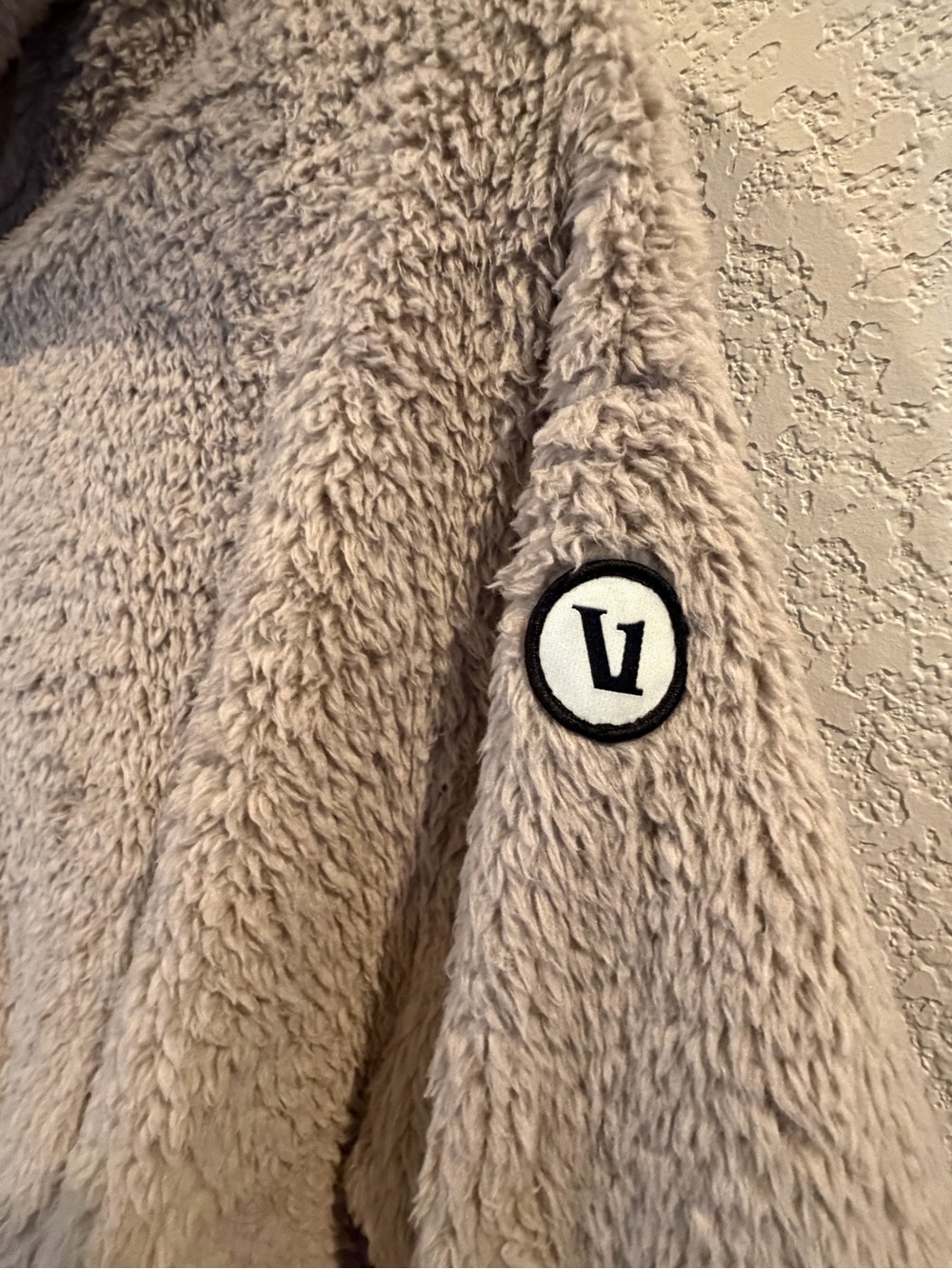 Vuori Taupe Teddy Fleece Jacket with Zip Pockets - Picture 3 of 4